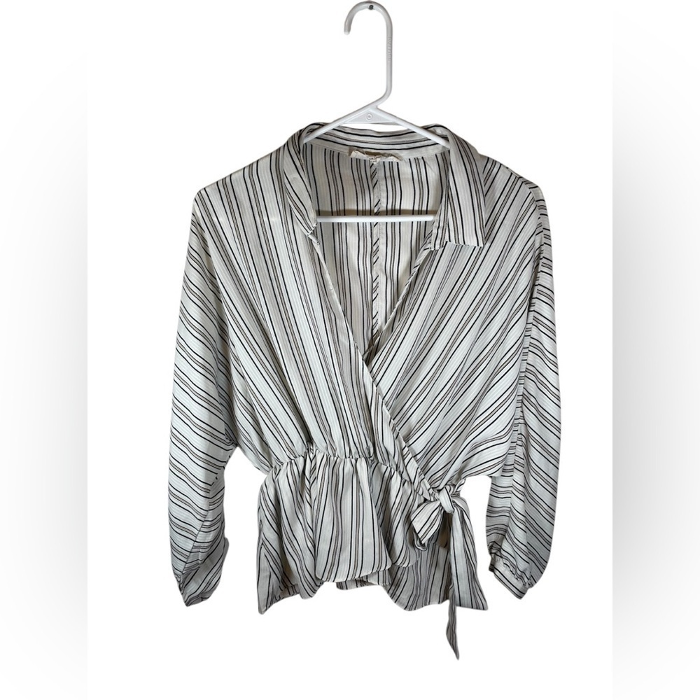 Vine & Love Black and White 3/4 Sleeve Wrap Blouse